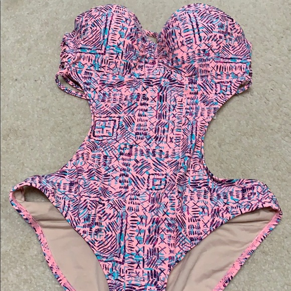 Xhilaration Other - Adorable bathing suit Xhilaration Other - Adorable bathing suit